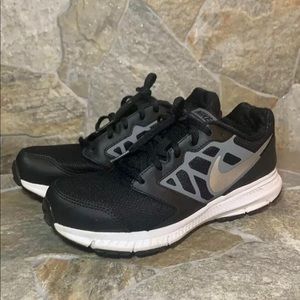 Nike Shoes 5Y downshifted 684979 003 Black Silver Sneakers